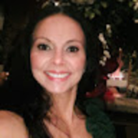 Meet your Posher, Nina - Picture 1 of 1